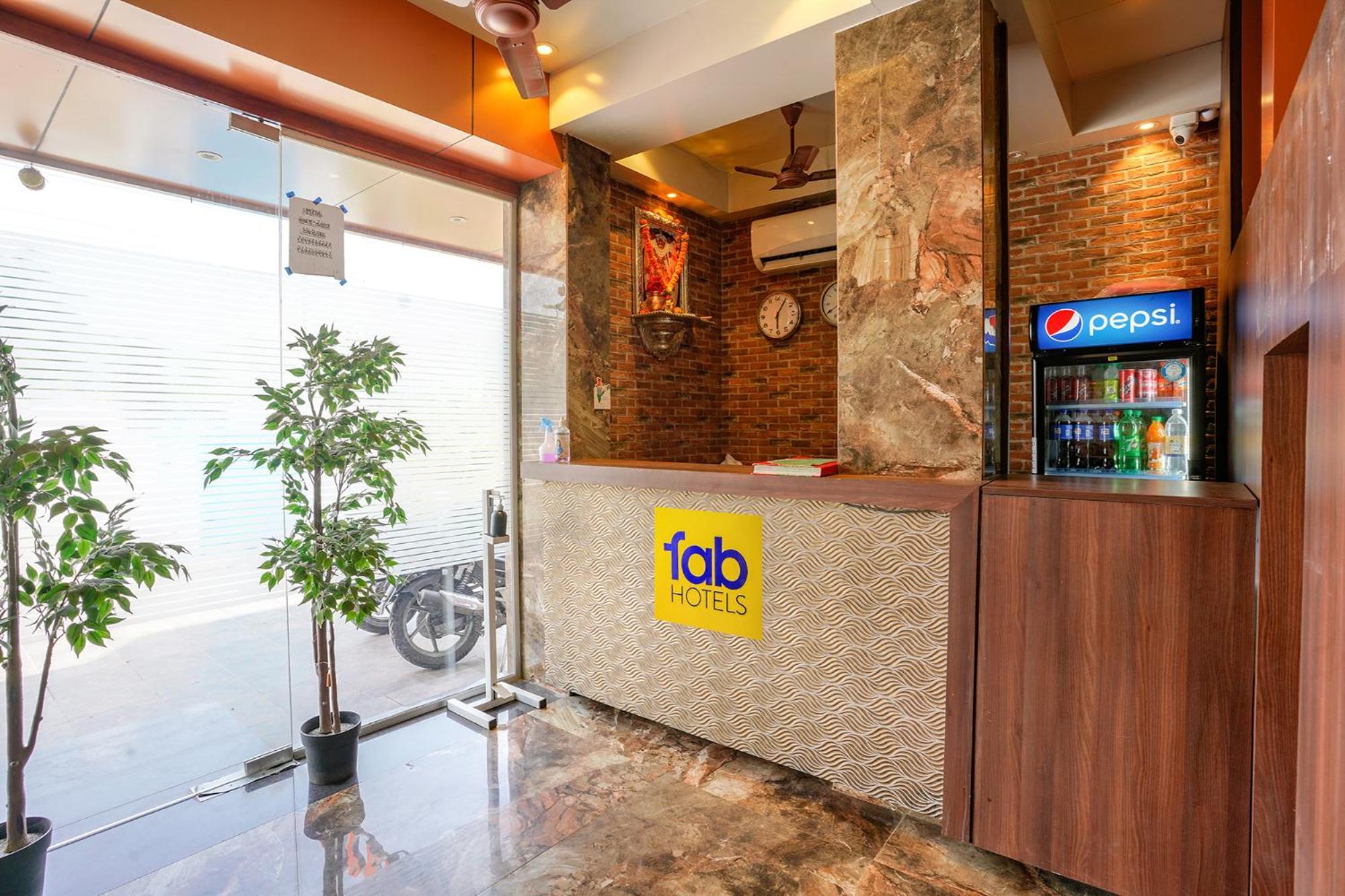 Fabexpress Super 7 Inn - Nr Rabale Station Navi Mumbai Eksteriør bilde