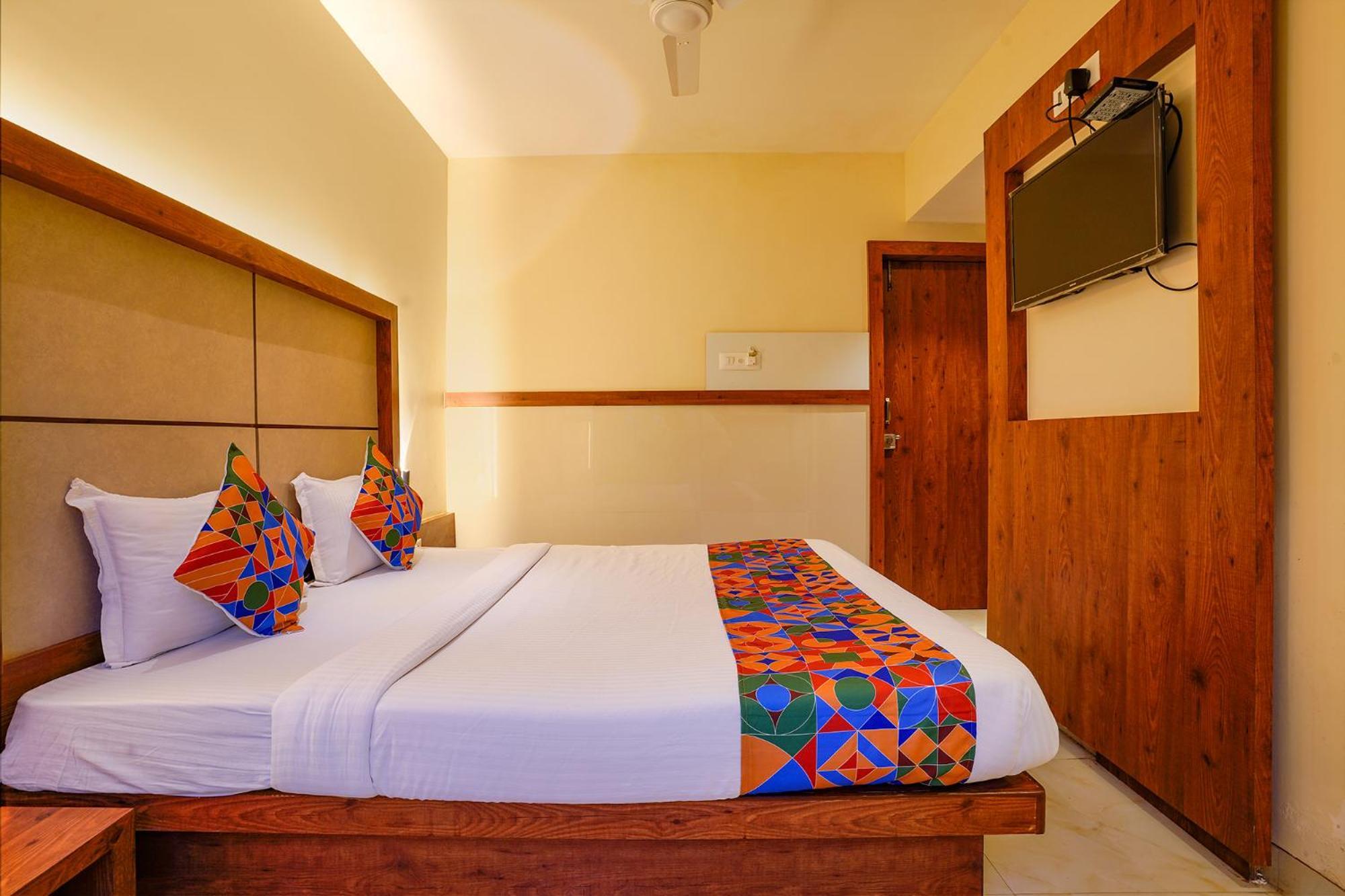 Fabexpress Super 7 Inn - Nr Rabale Station Navi Mumbai Eksteriør bilde